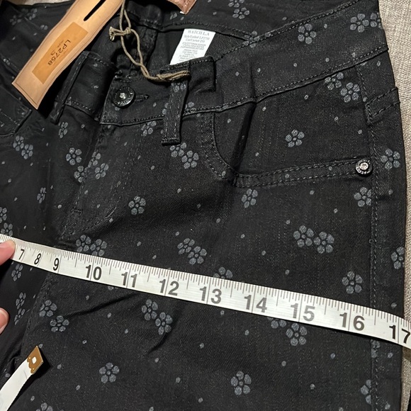 NWT made in USA :). Size 3 watch L.A. Jean 💥☝️🌹 - Picture 7 of 10